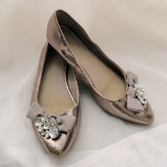 Old Navy Gem Rhinestone Glitter Shiny Shimmer Glitz Silver Pewter Bow Grey Jewel - Picture 5 of 5